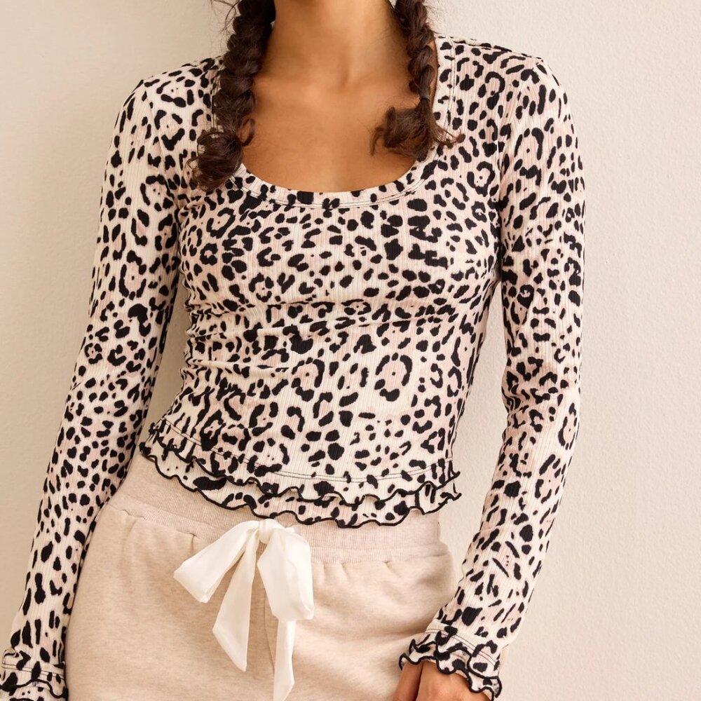 NWT Altar'd State AS Revival Leopard Aura Long Sleeve